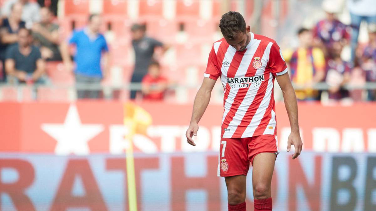 Stuani se lamenta en un partido del Girona.