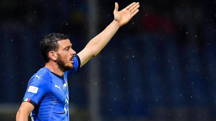 Florenzi lamenta una ocasión errada en el amistoso entre Italia y Ucrania.