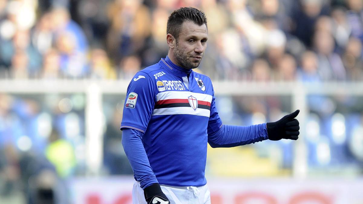 Antonio Cassano durante un partido con la Sampdoria.