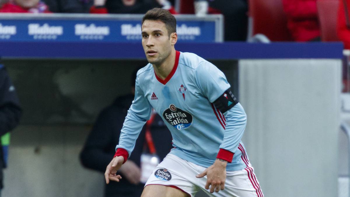 Hugo Mallo salió en defensa de Antonio Mohamed