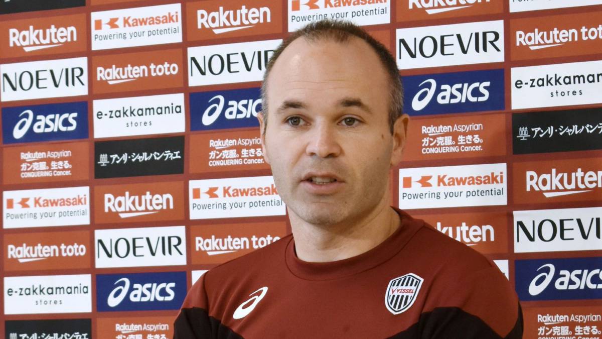 Iniesta: "Sería maravilloso poder jugar contra el Barça en Japón"
