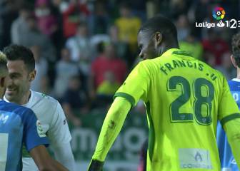 El Elche supera su crisis y se vence al Málaga que sigue líder