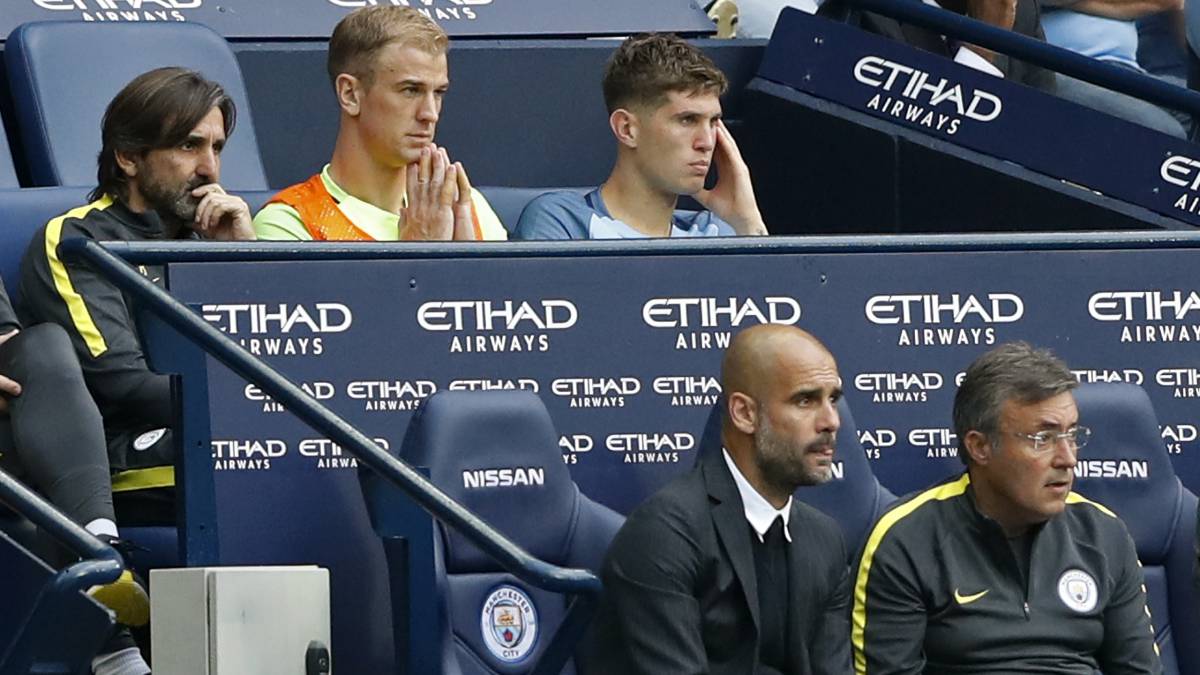 Pep en un partido ante el West Ham con Hart detrás