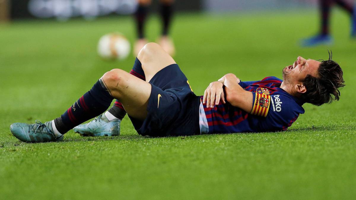 Vidal ve desde el banco el triunfo del Barça y la lesión de Messi