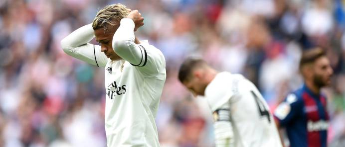 Mariano y Ramos se lamentan de una ocasión perdida.