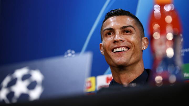 Cristiano Ronaldo Cristiano Ronaldo on Isco's words: "You can't cry; that's true"to Isco: "It's true: you can't cry"