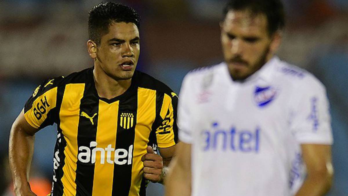 Gabriel Fernández: el '9' uruguayo que sucede a Suárez y Cavani