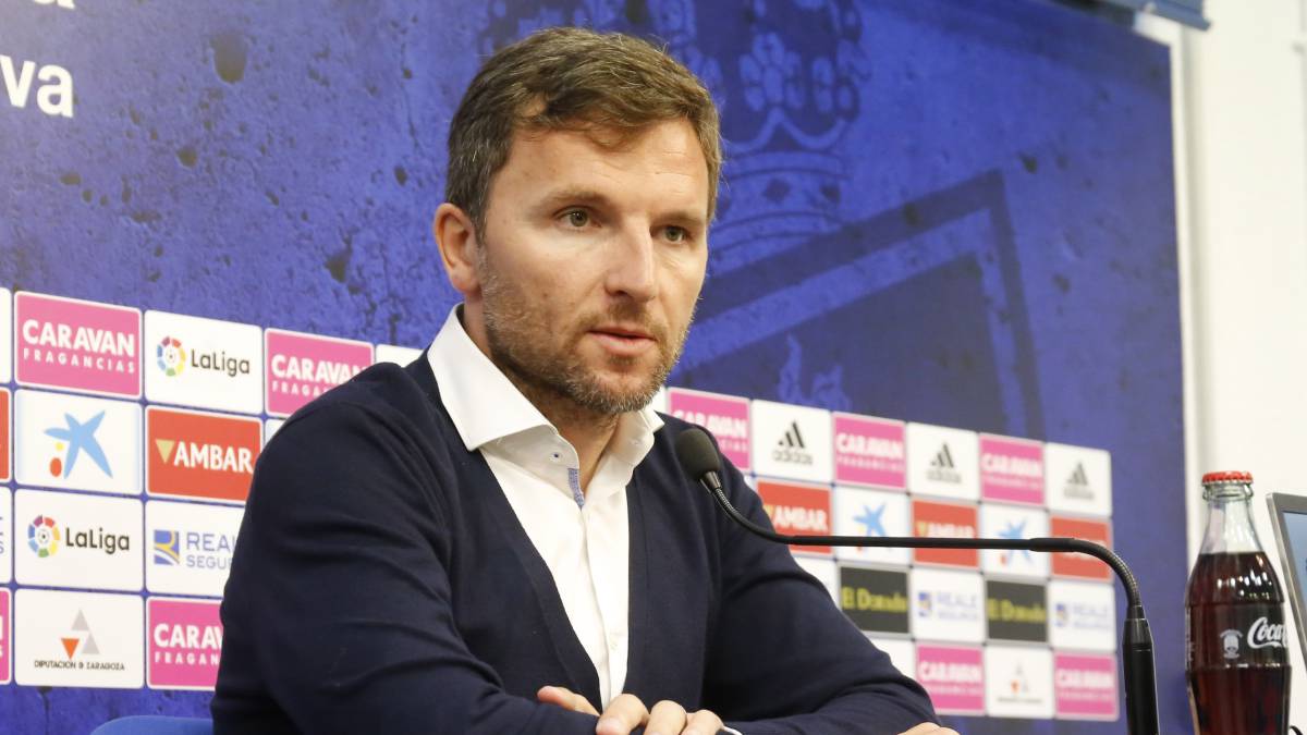 Lalo oficializa a Lucas Alcaraz como nuevo entrenador