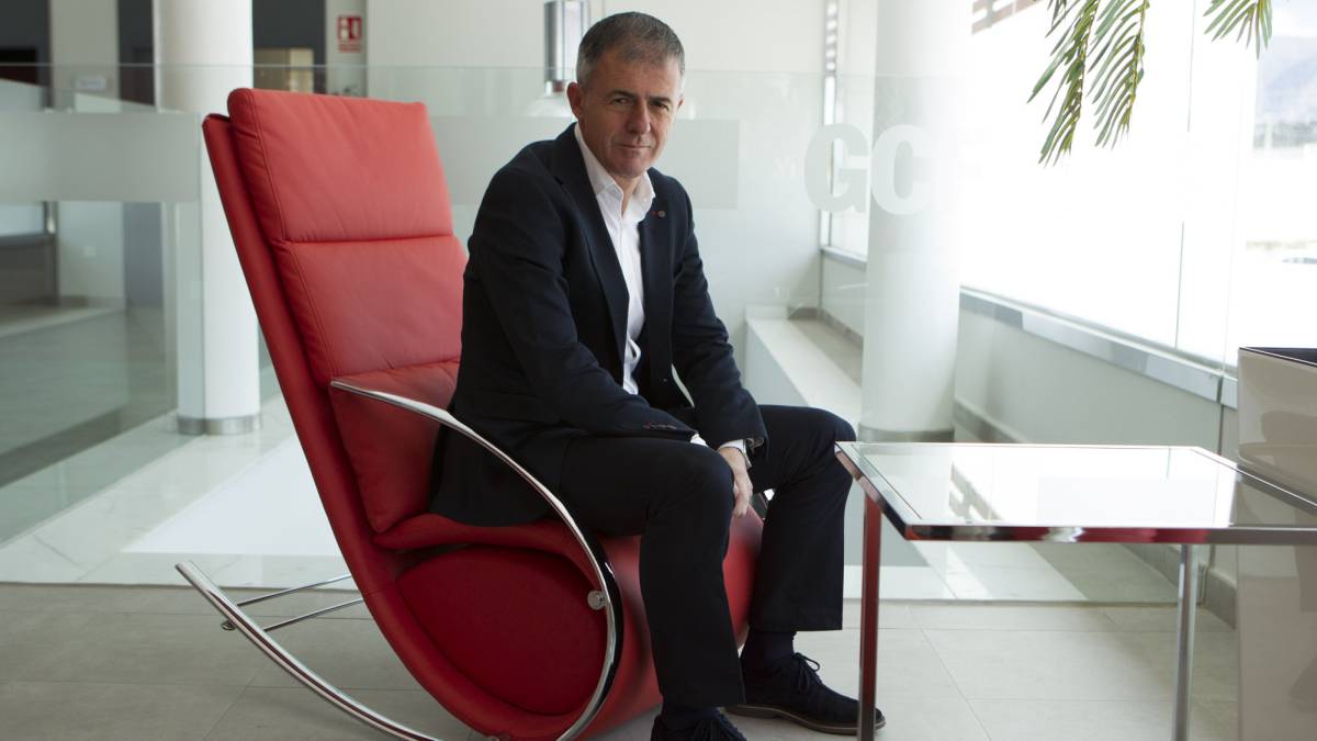 Lucas Alcaraz es sobrino de Manolo González
