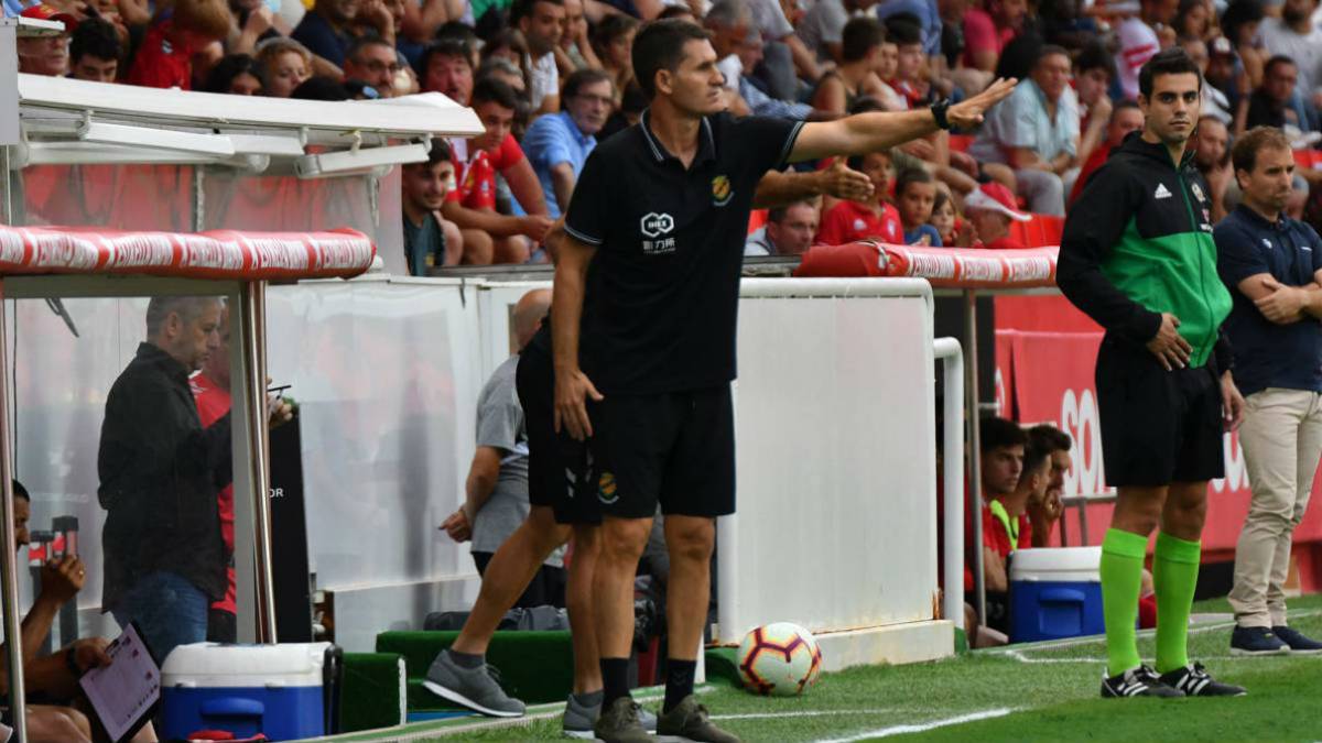 El Nàstic destituye a Gordillo pero no encuentra sustituto.