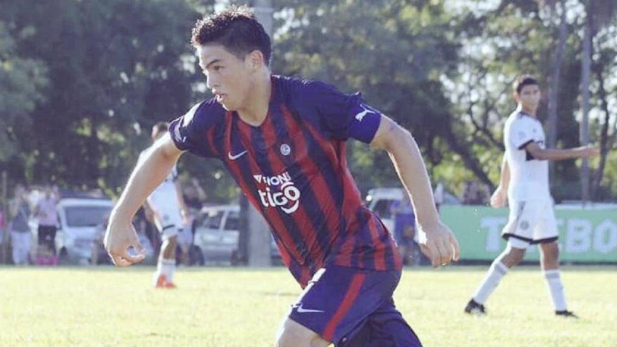 El delantero ha sorprendido por su precocidad y por el buen nivel mostrado en el partido ante 3 de febrero en la Primera División paraguaya.