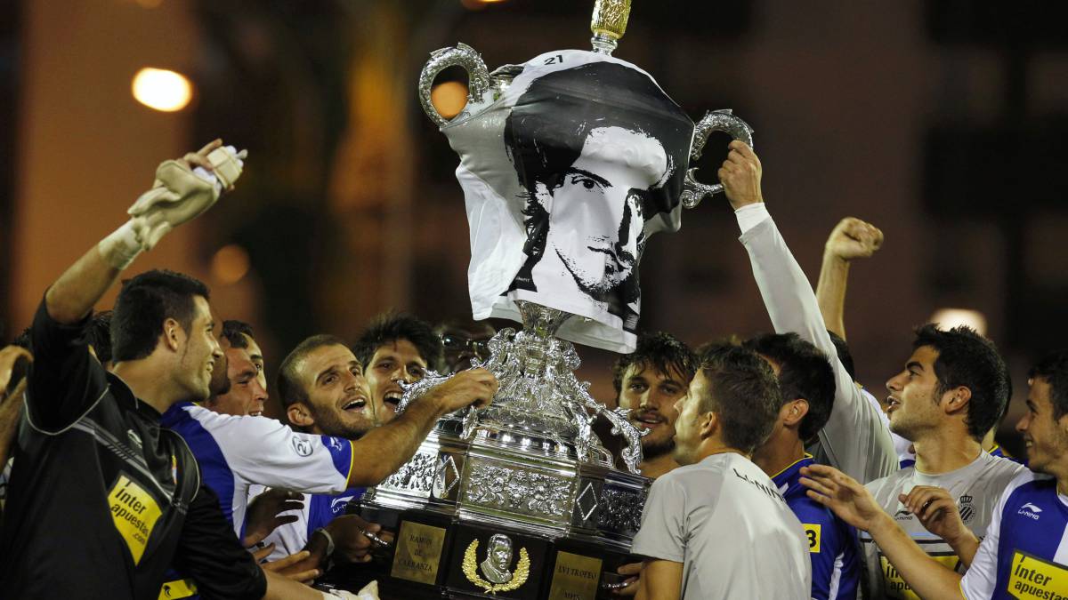 Primera visita al Carranza tras el homenaje a Dani Jarque en 2010