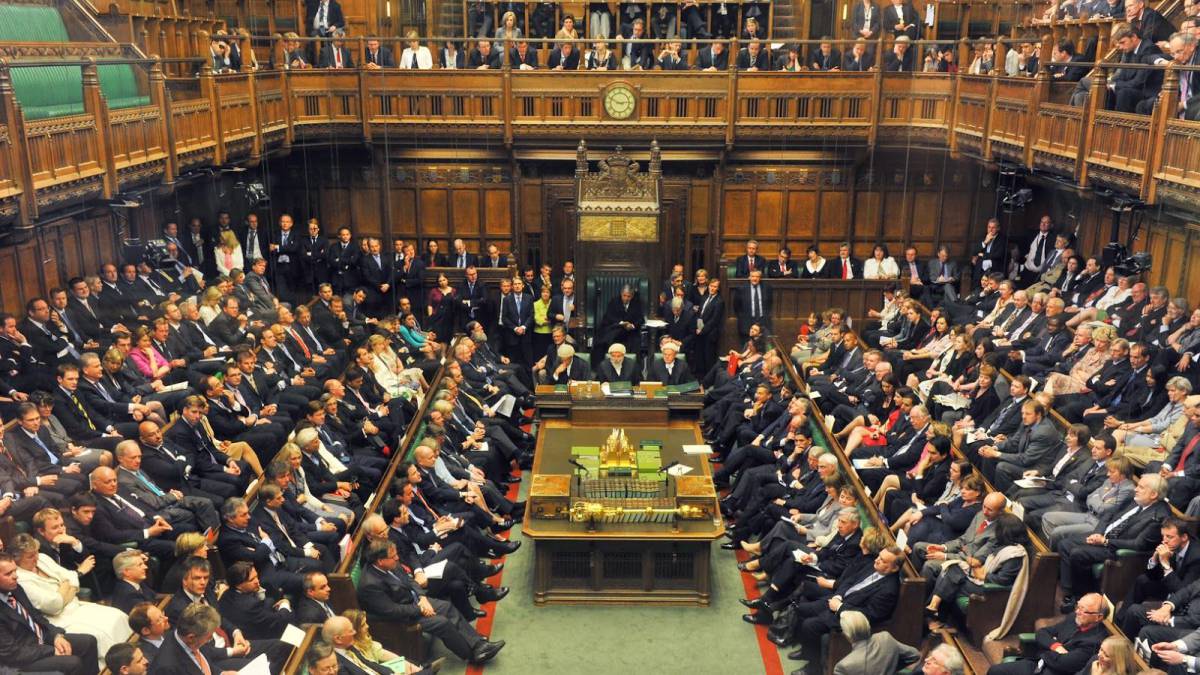 El Gobierno británico investiga un presunto lavado de dinero en el fútbol profesional