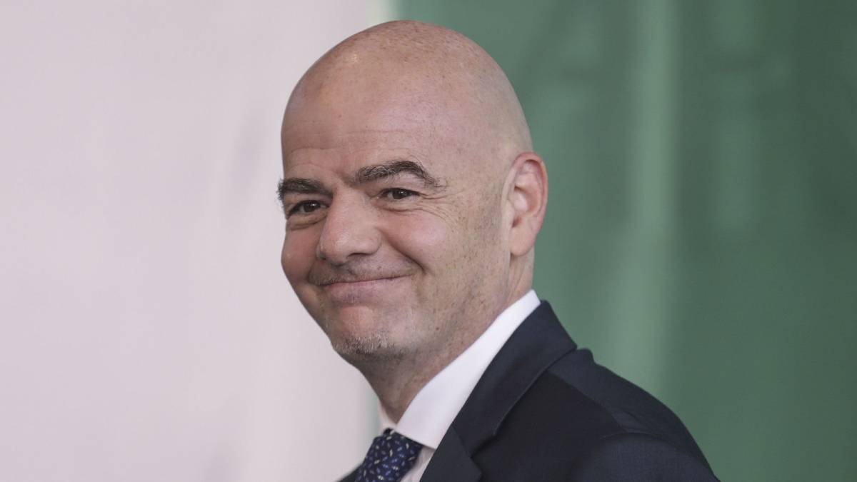 El presidente de la FIFA, Gianni Infantino, participa en la inauguración de la sede de la Confederación Asiática de Fútbol (AFC), en Kuala Lumpur, Malasia, el 30 de octubre de 2018.