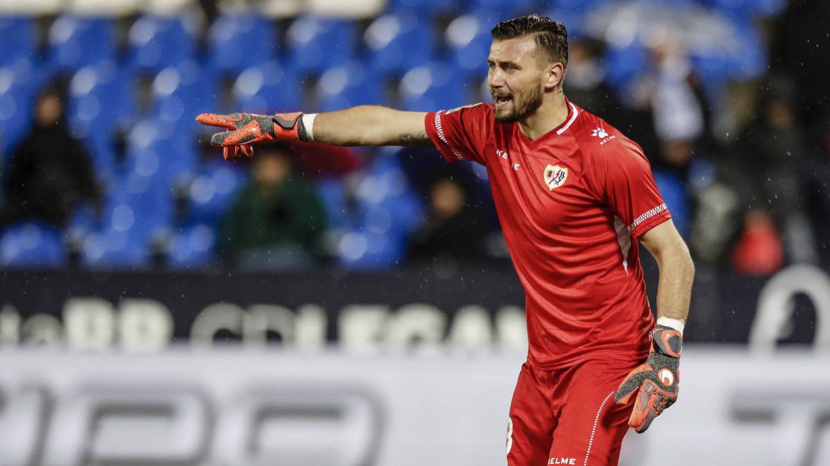 Dimitrievski, durante su debut con el Rayo ante el Leganés.