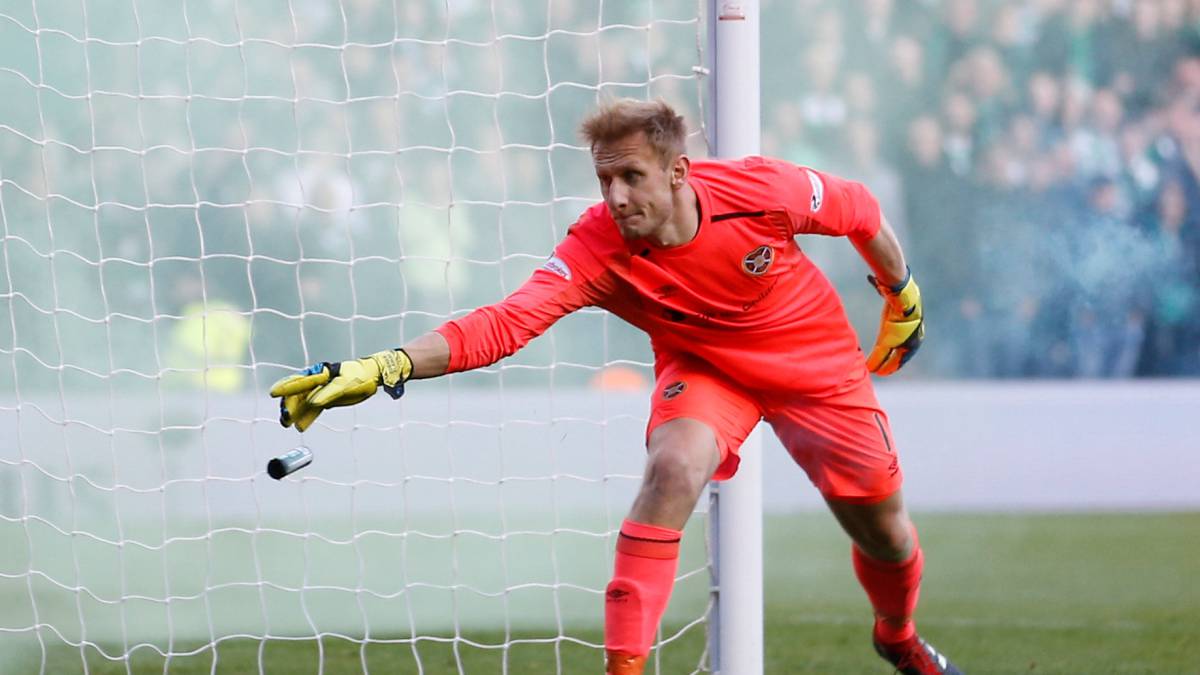 Cinco detenidos por altercados tras el derbi Hearts-Hibernian