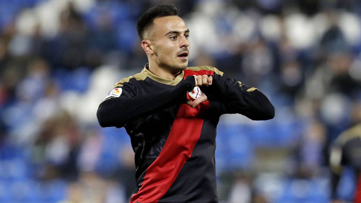 Álvaro , del Rayo, celebra su gol ante el Leganés.