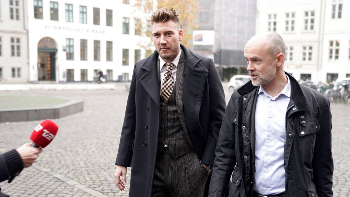 Bendtner deberá cumplir 50 días de prisión por agredir a un taxista