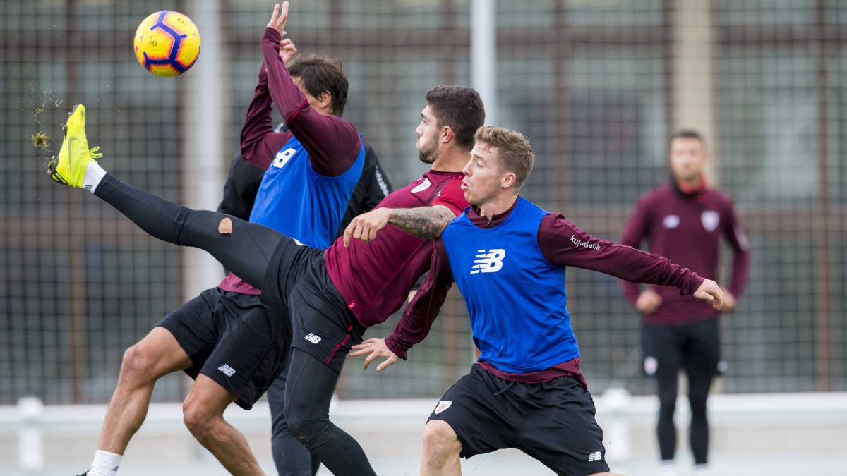 Tira y afloja con la renovación de Muniain