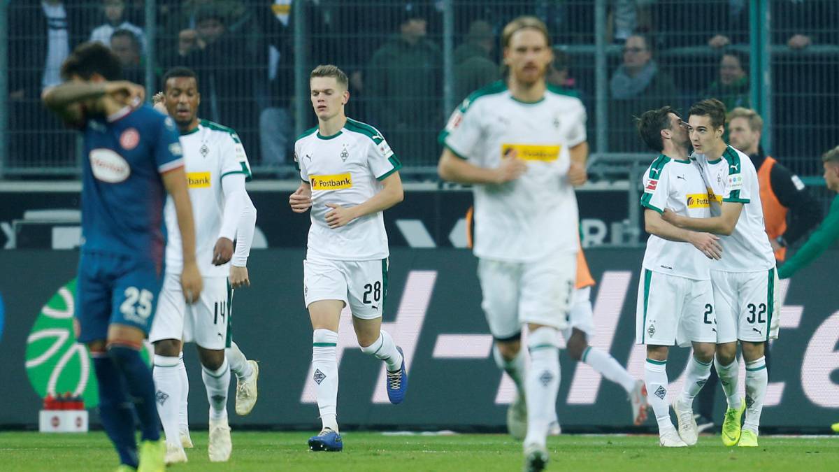 El Monchengladbach desplaza al Bayern de la segunda plaza