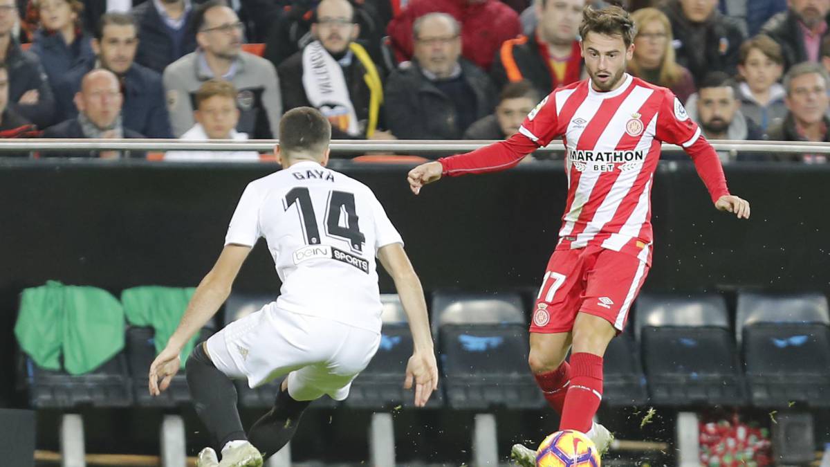 Patrick Roberts ante el Valencia