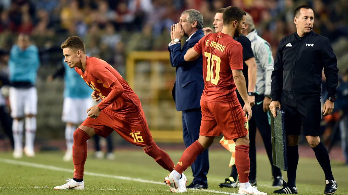 Thorgan Hazard sustituye a su hermano Eden en un partido de la selección belga.