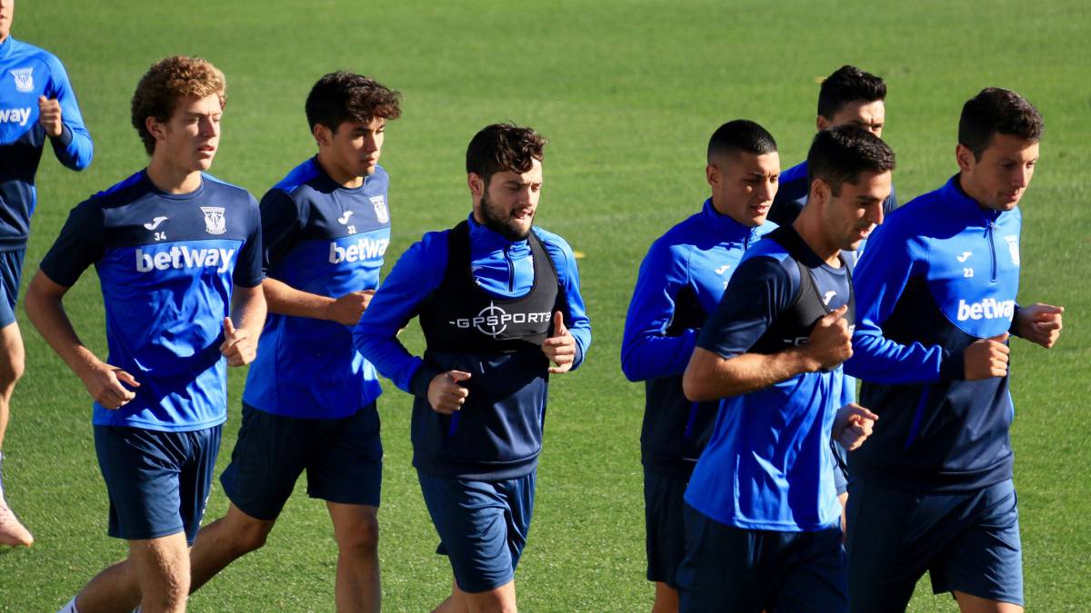 Pellegrino prueba a Arnáiz en un once de gala del Leganés