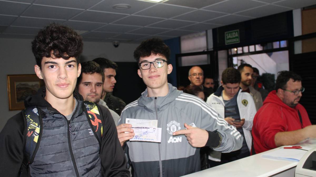 La 'tribu herculana' agota en horas las 544 entradas para Alcoy