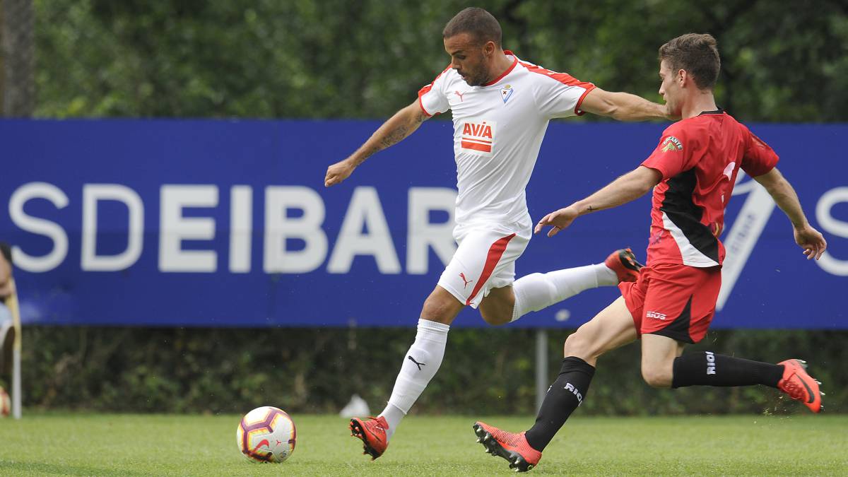 PEDRO LEON en un Eibar-Tudelano