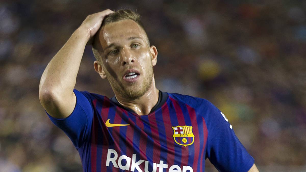 Arthur: "I won't let Xavi's praise go to my head"