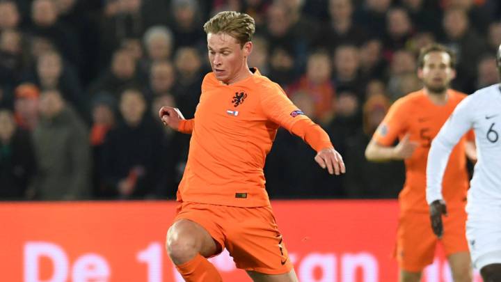 Real Madrid: Barcelona target De Jong 'likes' LaLiga arch rivals