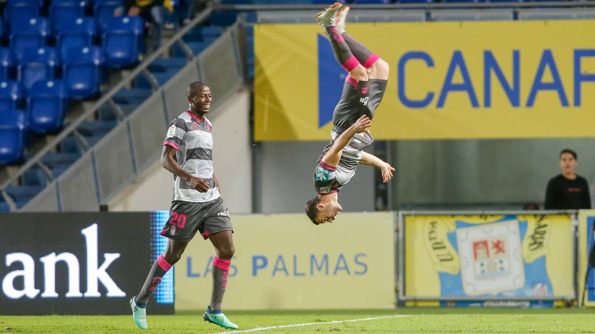 Adrián Ramos y Rodri celebran en 2-2 ante Las Palmas.