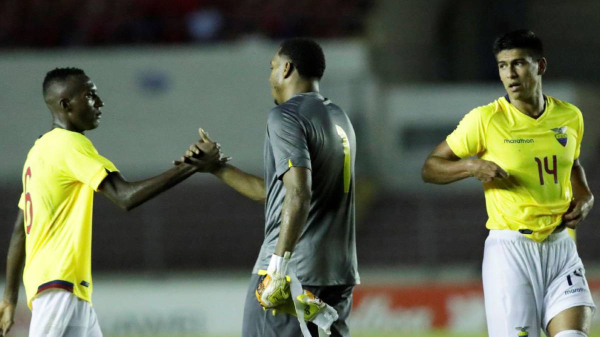 Los jugadores de Ecuador celebran la victoria ante Panamá.