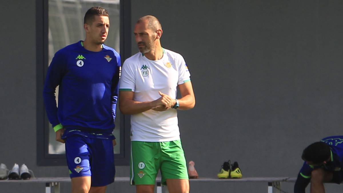 Feddal vuelve a escena dos meses y medio después