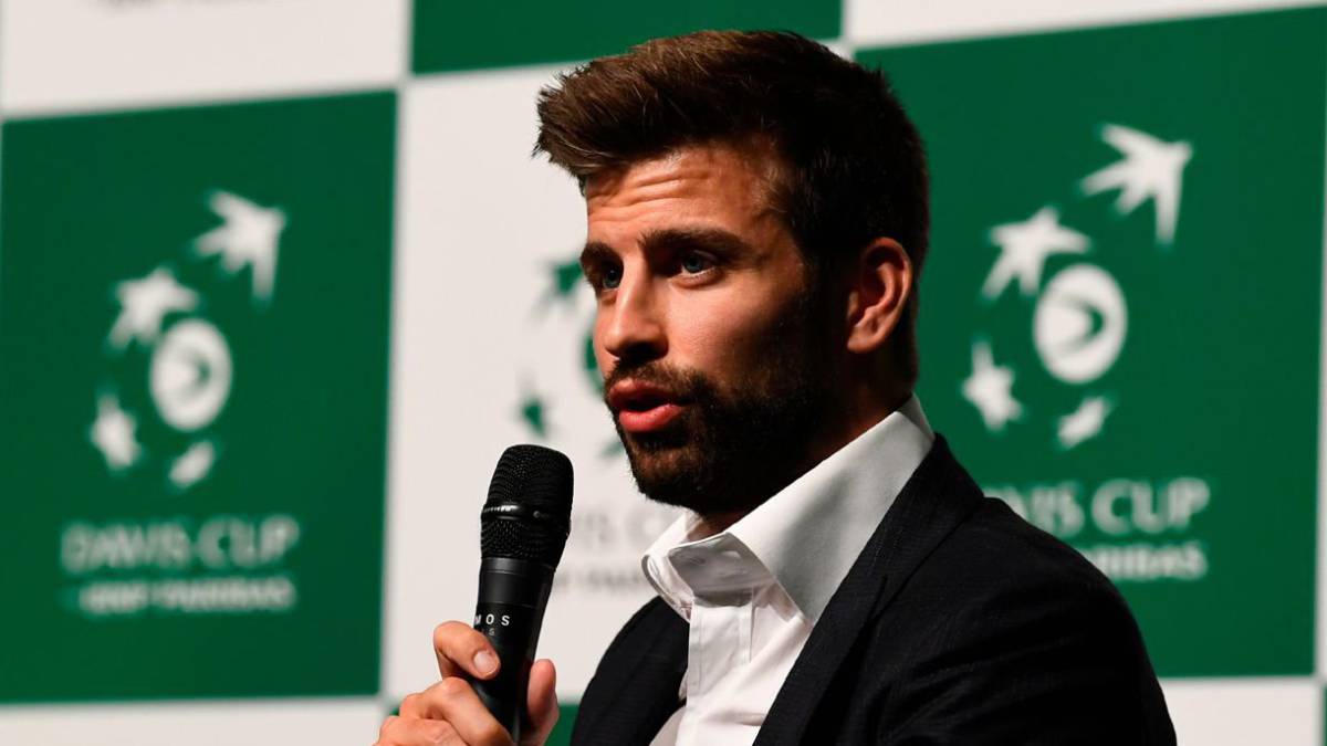 Piqué: "I'm thinking about buying a football team"