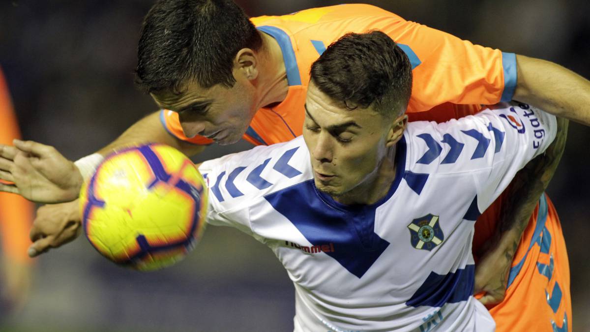 Naranjo con el Tenerife.