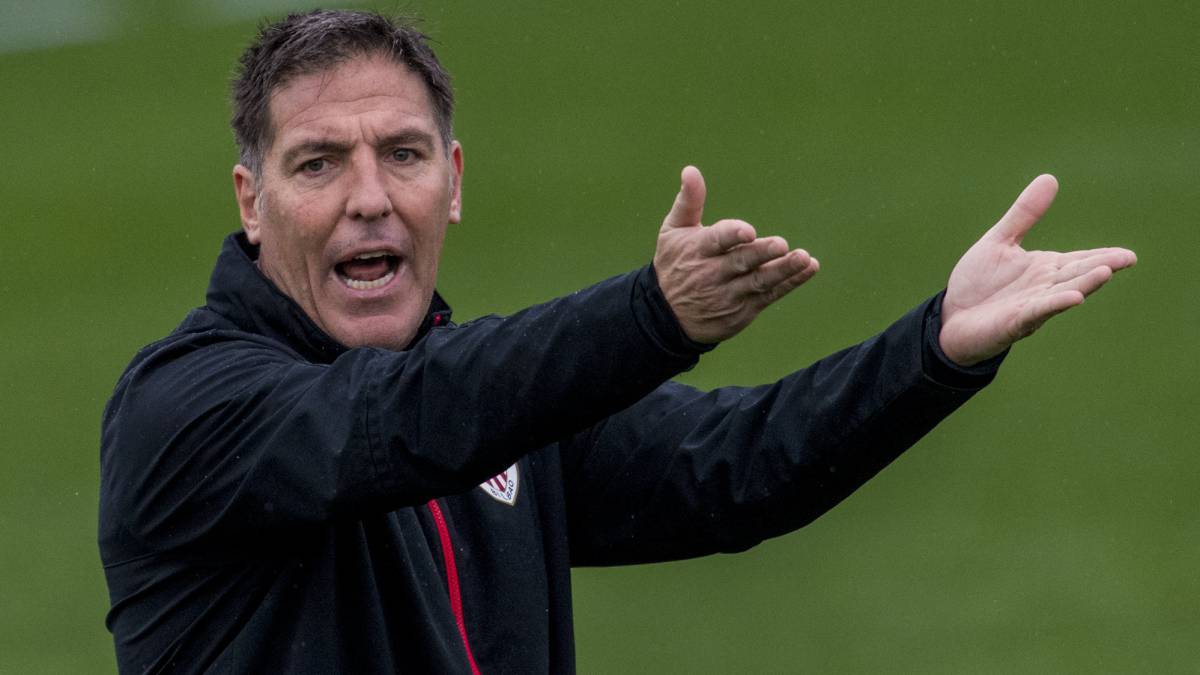 Berizzo se reunió con Urrutia: "Me siento respaldado"