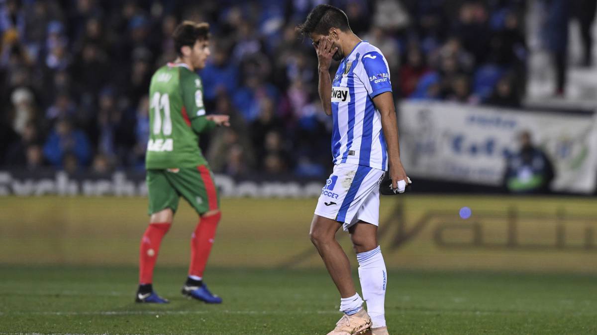 RECIO se va lesionado