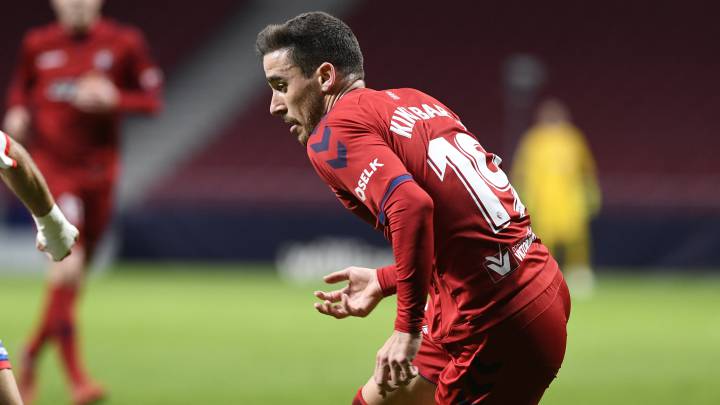 Kike Barja contra el Rayo Majadahonda.
