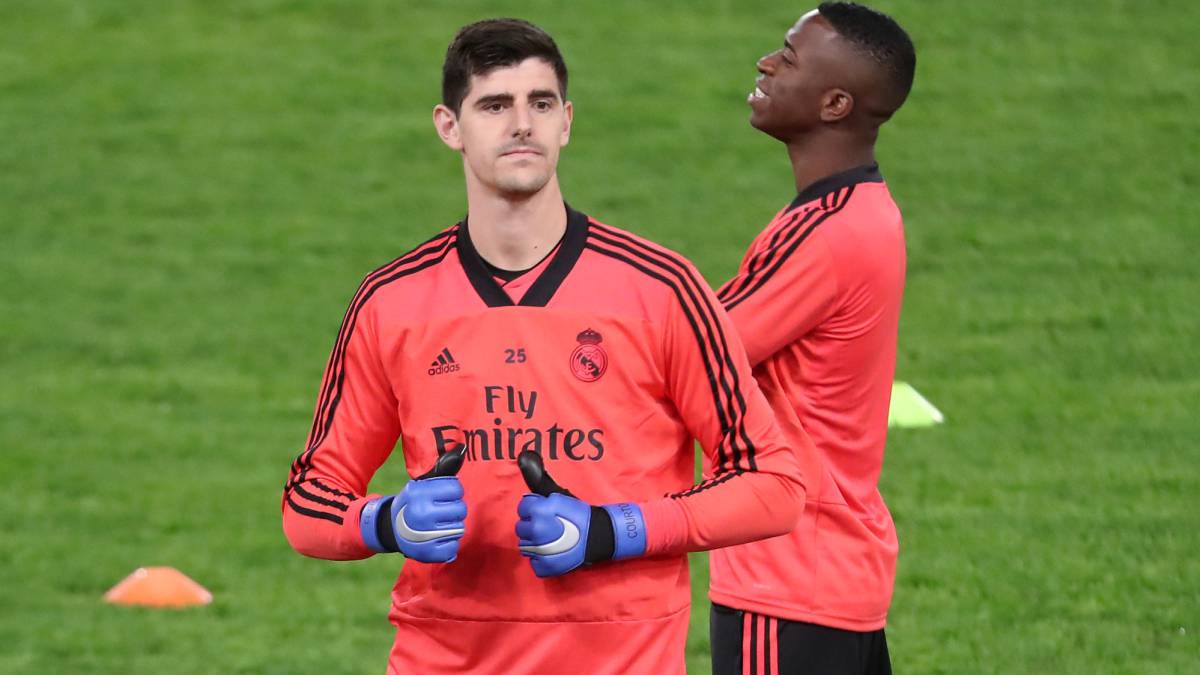 Courtois elige a los mejores tres guardametas del mundo