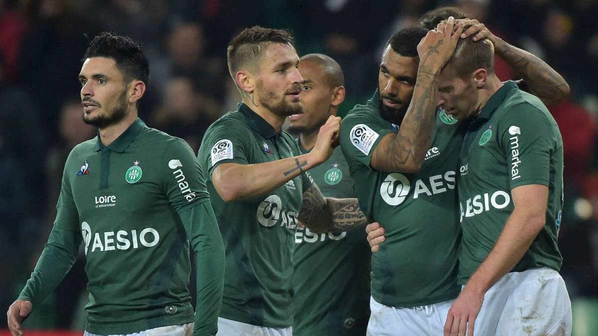 El Saint-Etienne despierta y acaricia los puestos europeos