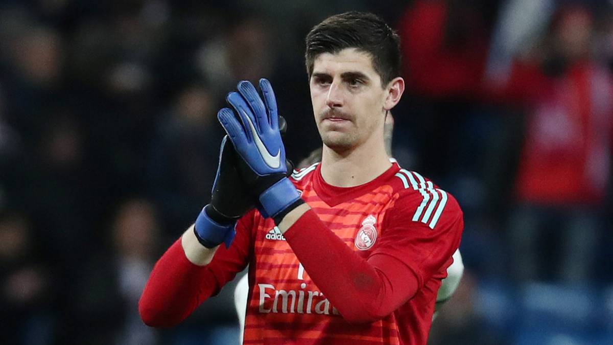 Courtois ya luce con Solari como el mejor portero mundial