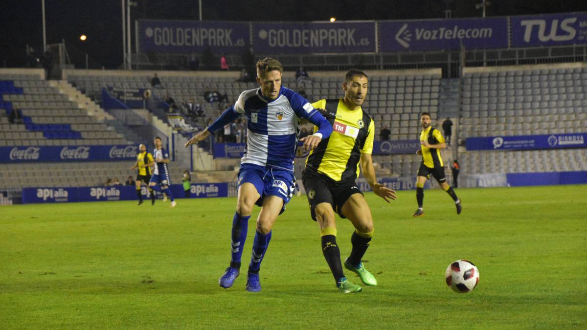 Susto doble en Sabadell: Pablo y baño al Hércules