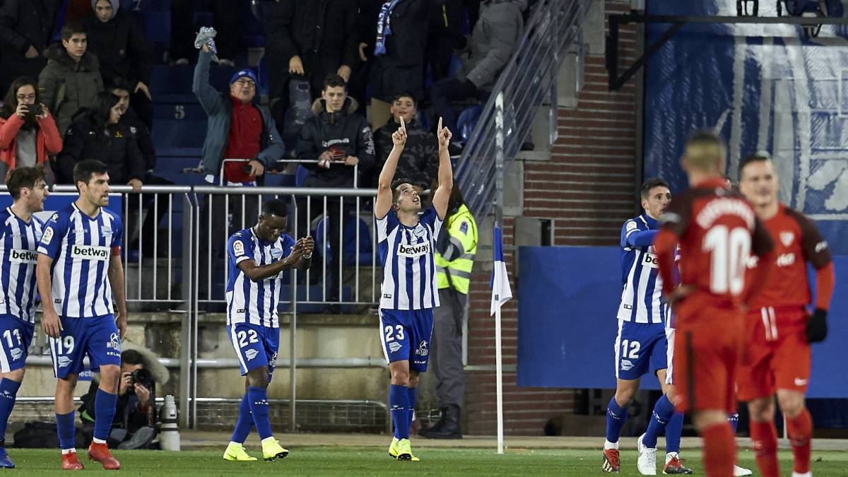 Jony Rodríguez celebra su gol ante el Sevilla