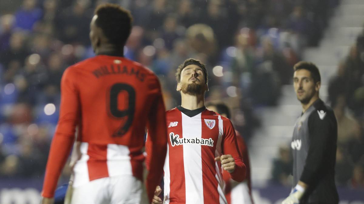 1x1 Athletic: Williams se salva y Ganea cumple pese al golpe