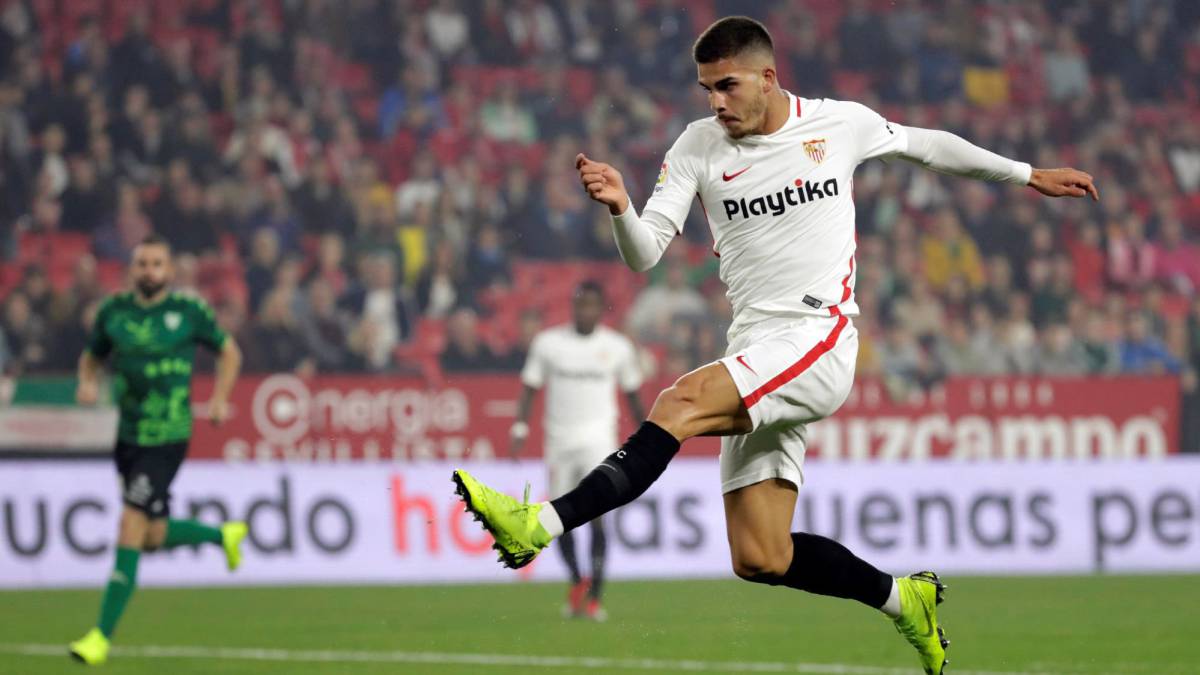 André Silva.