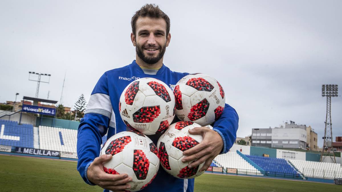 Óscoar García, jugador del Melilla.