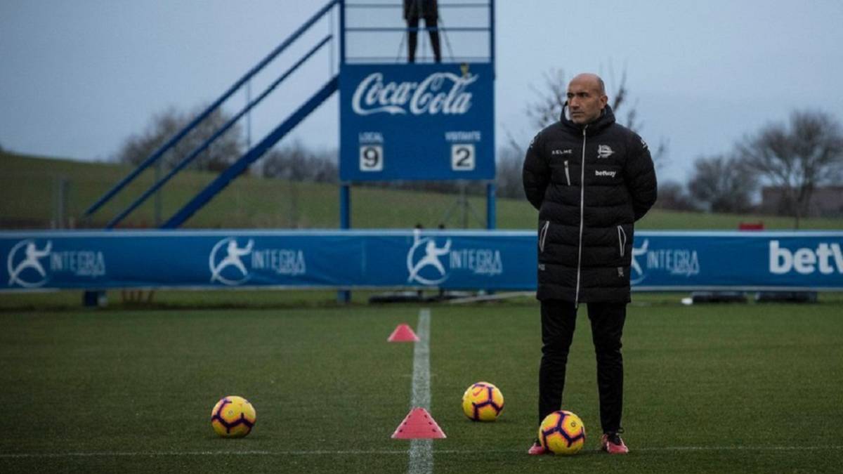 El entrenador del Alavés, Abelardo.
