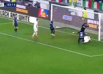 ¿Pidió offside? Cristiano y su raro festejo tras gol de Mandzukic