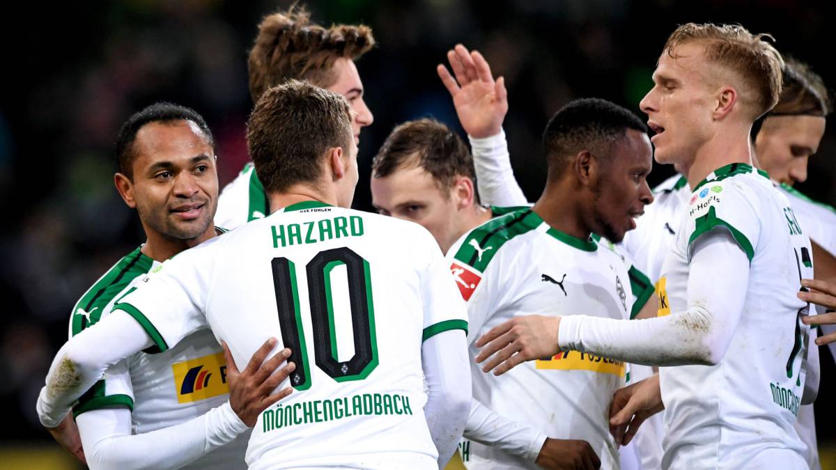 Los jugadores del Borussia Moenchengladbach celebran un gol